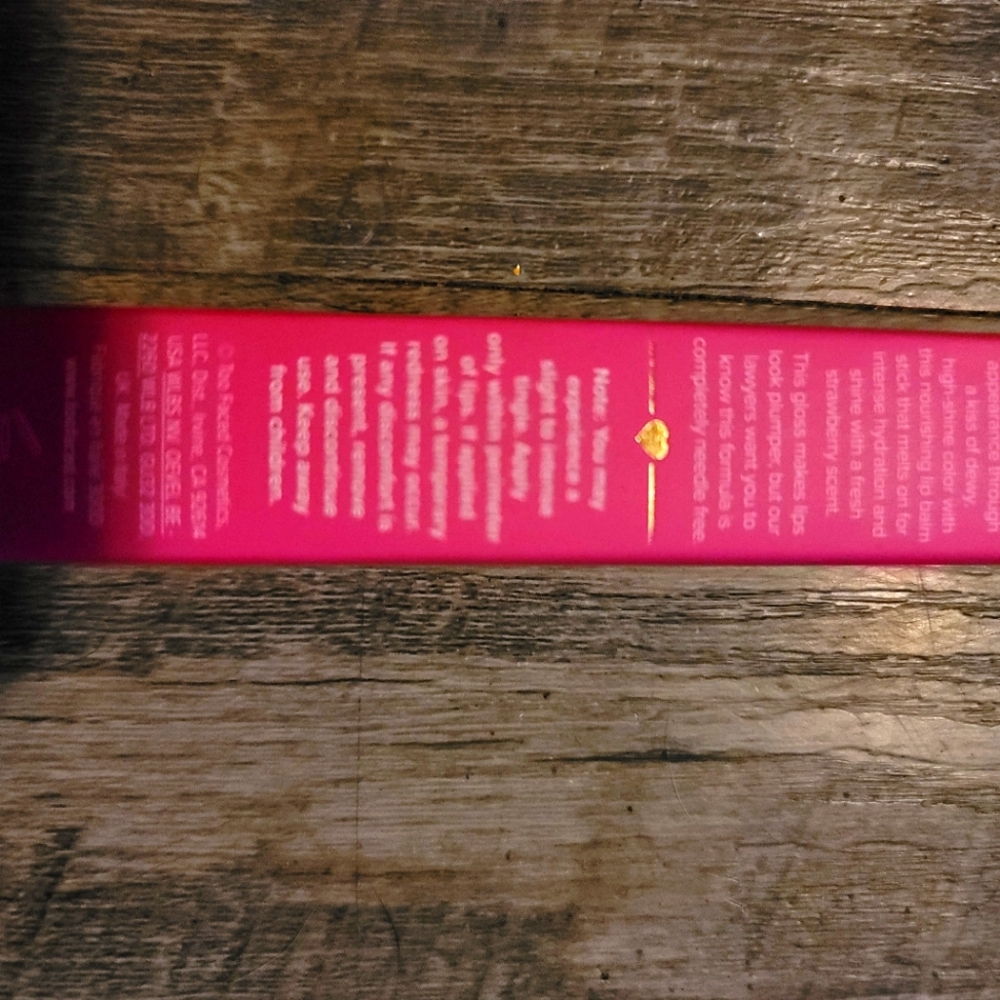Too faced extreme pumping clicks velvet crush - Picture 3 of 3